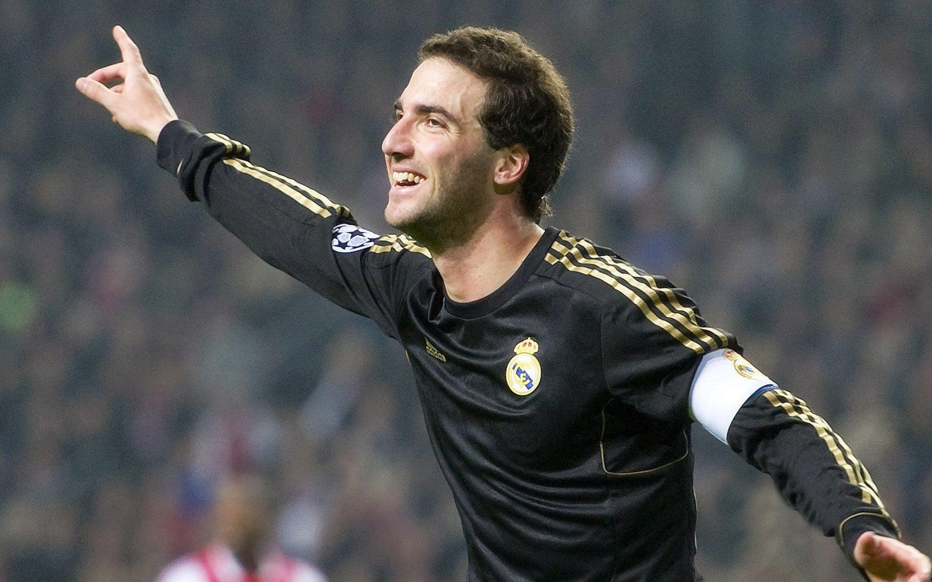 易建联39分10篮板昂首离开，赛季不容易，享受和辽宁的较量