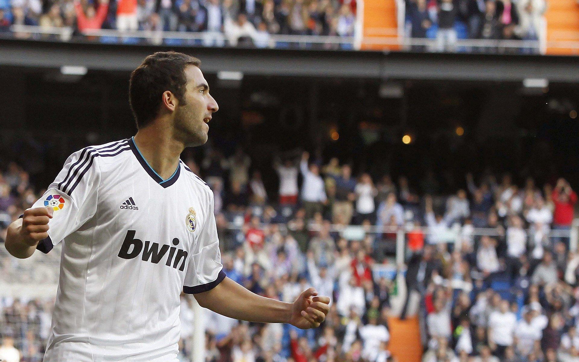 萨卡主场再破红军 五场四球成利物浦克星